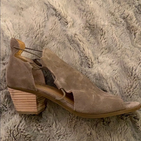 Lucky Brand Booties - Picture 2 of 4